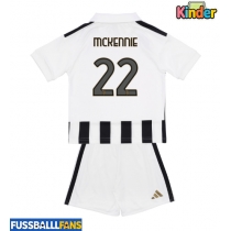 Juventus Weston McKennie #22 Heimtrikotsatz Kinder 2026-27 Kurzarm (+ Kurze Hosen)